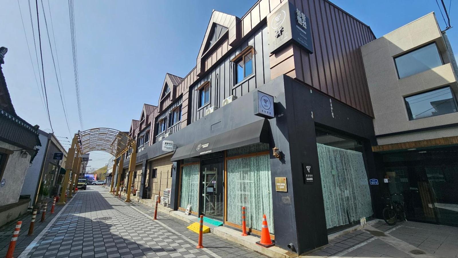 Gyeongju Bonghwangmansion Vandrarhem Exteriör bild